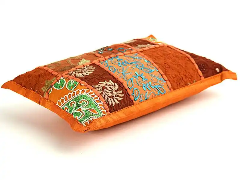 Patchwork oranje kussentje Tijdelijk Beschikbaar