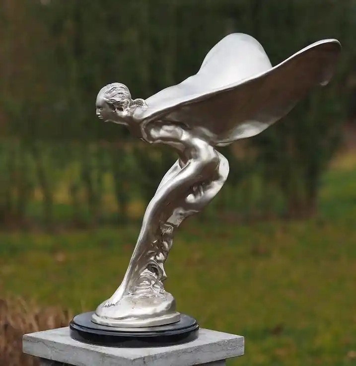 beeld brons Vliegende vrouw verzilverd Bestseller