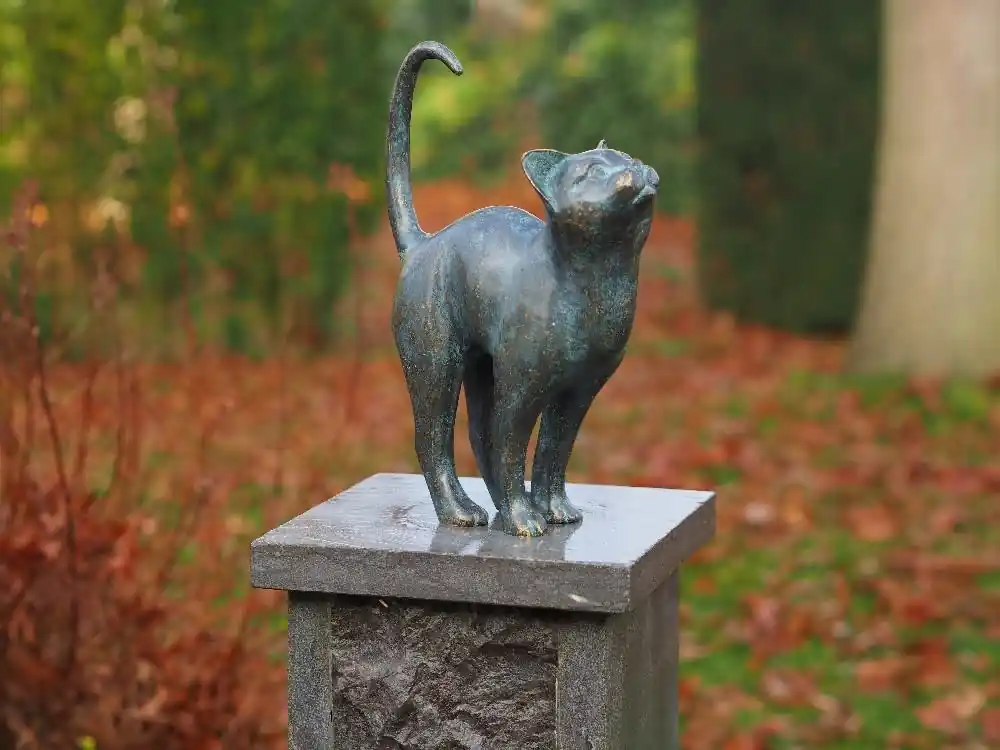 Gratis Retour Beeld poes staart omhoog brons 31cm