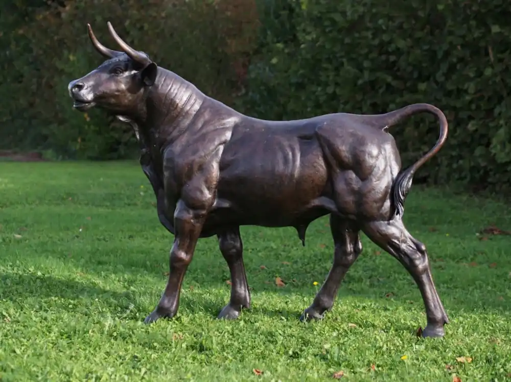 Bronzen beeld Grote stier Tijdelijk Beschikbaar