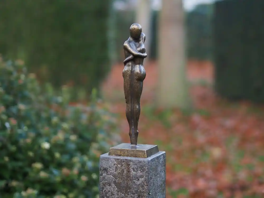Bronzen beeld man vrouw liefdespaar Gereduceerde Prijs