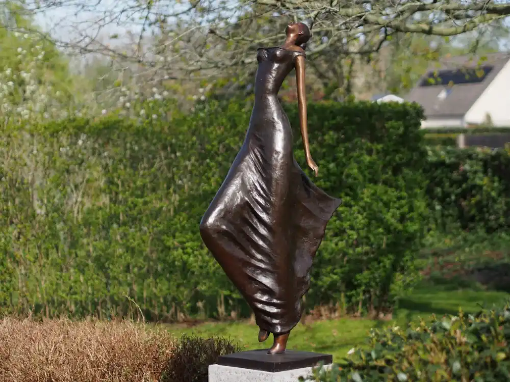 Bronzen beeld Moderne vrouw Hoge Kwaliteit