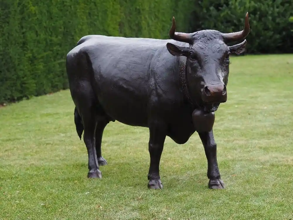 Nu Kopen Bronzen vache d’herens