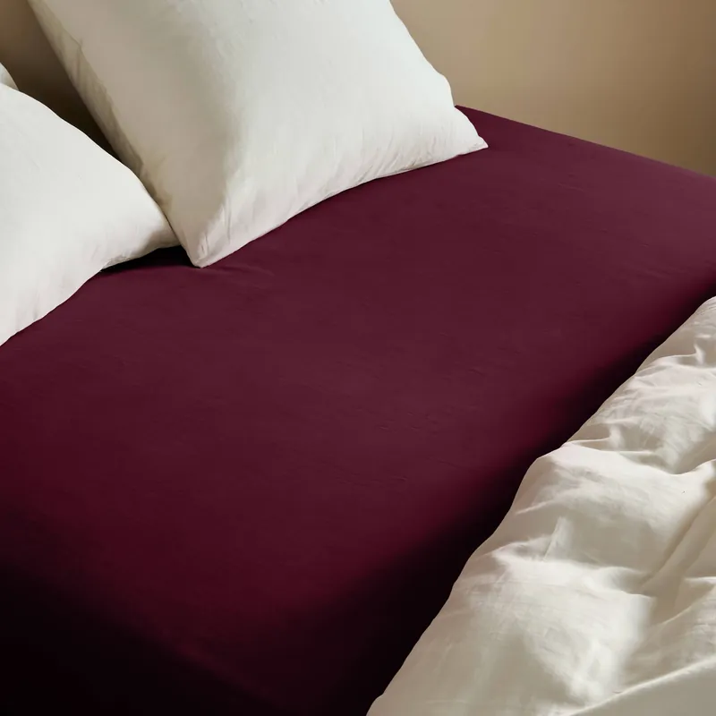 Koop Online NOUS Living katoen satijnen hoeslaken donkerrood