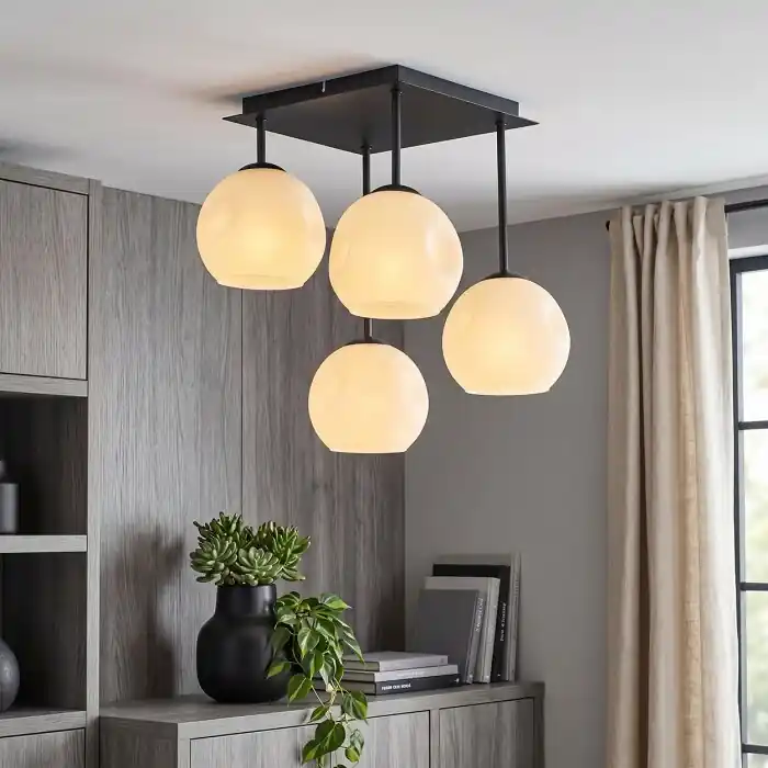 Ripoll 4-lichts opaalglas plafondlamp met glazen bollen voor woonkamer Exclusieve Aanbieding